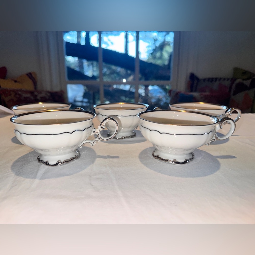 Vintage White Porcelain Tea Cups & Saucers Set  – 6 Cups / 7 Saucers
